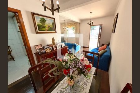 SalaSala de casa à venda com 4 quartos, 200m² em Vila Cruz das Almas, São Paulo