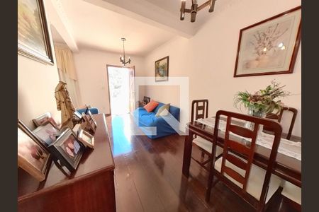 Sala de casa à venda com 4 quartos, 200m² em Vila Cruz das Almas, São Paulo