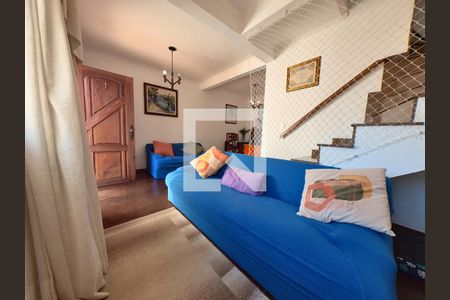 Sala de casa à venda com 4 quartos, 200m² em Vila Cruz das Almas, São Paulo