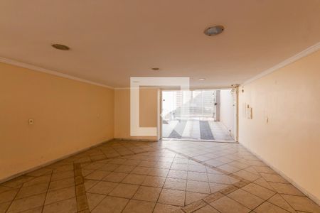 Casa à venda com 267m², 3 quartos e 8 vagasGaragem