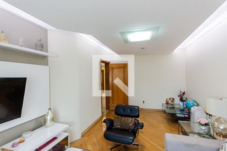 Casa à venda com 267m², 3 quartos e 8 vagasSala de TV