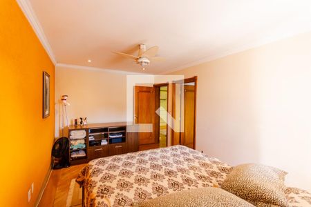 Casa à venda com 267m², 3 quartos e 8 vagasSuíte 2