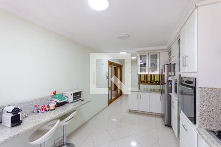 Casa à venda com 267m², 3 quartos e 8 vagasCozinha