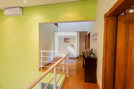 Casa à venda com 267m², 3 quartos e 8 vagasHall