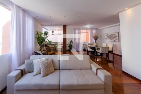 Apartamento à venda com 130m², 3 quartos e 2 vagasSala