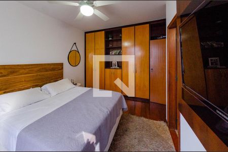 Apartamento à venda com 130m², 3 quartos e 2 vagas Apartamento à venda com 130m², 3 quartos e 2 vagasSuíte