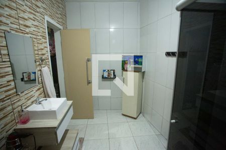 Casa à venda com 134m², 8 quartos e 2 vagas Casa à venda com 134m², 8 quartos e 2 vagasBanheiro