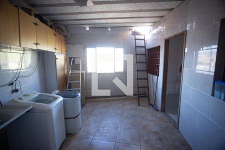 Casa à venda com 134m², 8 quartos e 2 vagas Casa à venda com 134m², 8 quartos e 2 vagasÁrea de Serviço