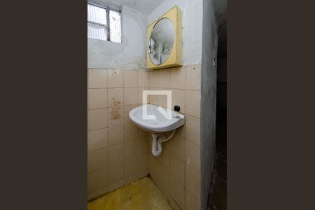 Apartamento para alugar com 60m², 2 quartos e sem vagaBanheiro de serviço