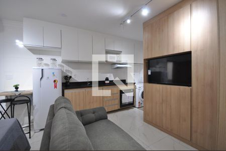 Sala/Quarto de apartamento para alugar com 1 quarto, 26m² em Vila Nivi, São Paulo