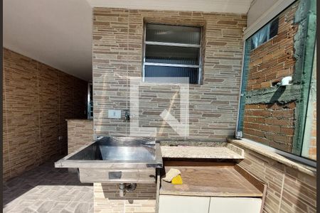 Casa para alugar com 55m², 2 quartos e 1 vagaÁrea de Serviço