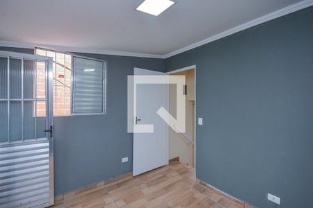 Quarto de casa para alugar com 2 quartos, 55m² em Jardim República, São Paulo