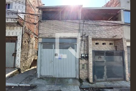 Casa para alugar com 55m², 2 quartos e 1 vagaFachada - Plaquinha Instalada