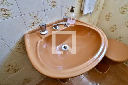 Casa à venda com 210m², 3 quartos e 4 vagas Casa à venda com 210m², 3 quartos e 4 vagasLavabo