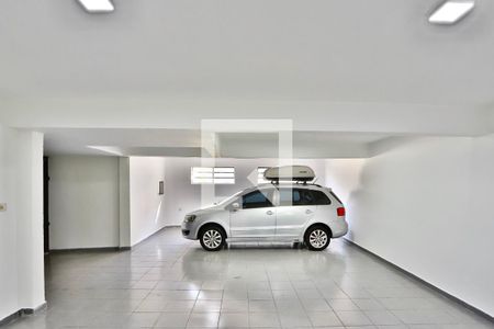 Casa à venda com 210m², 3 quartos e 4 vagas Casa à venda com 210m², 3 quartos e 4 vagasGaragem