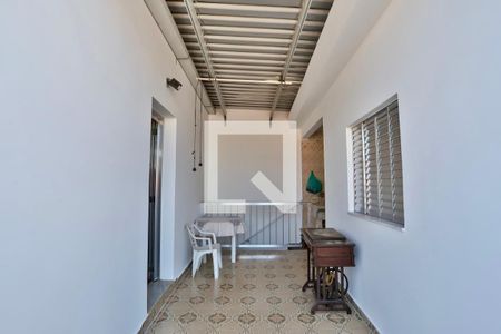 Casa à venda com 210m², 3 quartos e 4 vagas Casa à venda com 210m², 3 quartos e 4 vagasQuintal