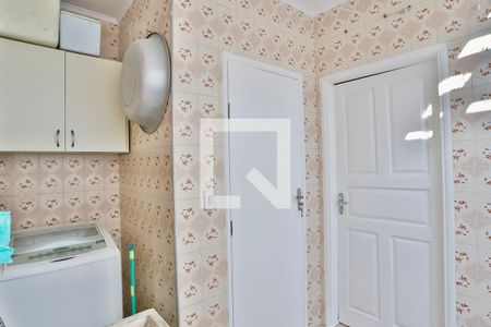 Casa à venda com 210m², 3 quartos e 4 vagas Casa à venda com 210m², 3 quartos e 4 vagasLavanderia