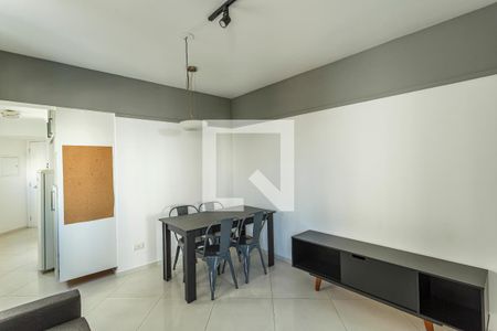 Sala de kitnet/studio para alugar com 1 quarto, 40m² em Vila Olímpia, São Paulo