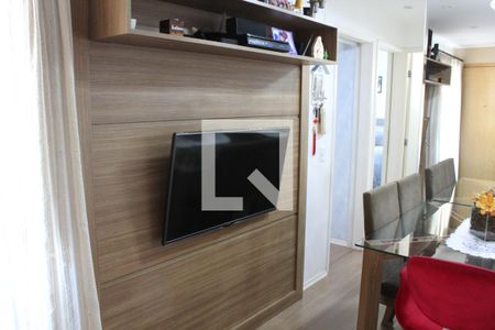 Sala de apartamento para alugar com 2 quartos, 48m² em Jardim Ísis, Cotia