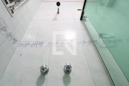 Apartamento para alugar com 110m², 2 quartos e sem vagaBanheiro