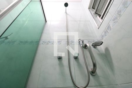 Apartamento para alugar com 110m², 2 quartos e sem vagaBanheiro da Suíte