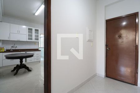 Apartamento para alugar com 110m², 2 quartos e sem vagaCorredor