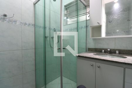 Apartamento para alugar com 110m², 2 quartos e sem vagaBanheiro da Suíte