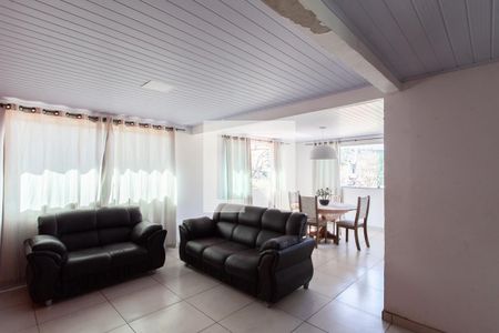 Casa à venda com 180m², 3 quartos e 3 vagas Casa à venda com 180m², 3 quartos e 3 vagasSala de Estar - Casa 2