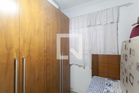 Casa à venda com 180m², 3 quartos e 3 vagas Casa à venda com 180m², 3 quartos e 3 vagasQuarto 1 - Casa 1