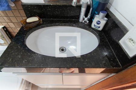 Casa à venda com 180m², 3 quartos e 3 vagas Casa à venda com 180m², 3 quartos e 3 vagasBanheiro Social 2 - Casa 1