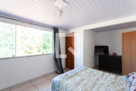 Casa à venda com 180m², 3 quartos e 3 vagas Casa à venda com 180m², 3 quartos e 3 vagasSuíte - Casa 2