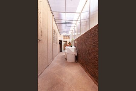 Casa à venda com 180m², 3 quartos e 3 vagas Casa à venda com 180m², 3 quartos e 3 vagasÁrea de serviço - Casa 1