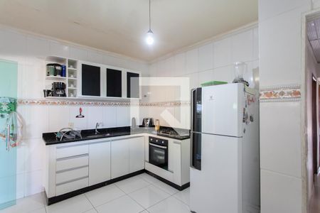 Casa à venda com 180m², 3 quartos e 3 vagas Casa à venda com 180m², 3 quartos e 3 vagasCozinha - Casa 1