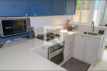 Casa para alugar com 200m², 5 quartos e 3 vagasCozinha (1º Piso)