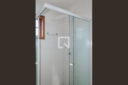 Casa para alugar com 200m², 5 quartos e 3 vagasSuíte - Banheiro (2º Piso)