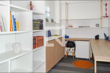 Casa para alugar com 200m², 5 quartos e 3 vagasEscritório