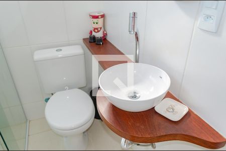 Casa para alugar com 200m², 5 quartos e 3 vagasBanheiro 02 (2º Piso)