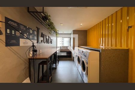 Studio à venda com 28m², 1 quarto e sem vaga Studio à venda com 28m², 1 quarto e sem vagaLavanderia