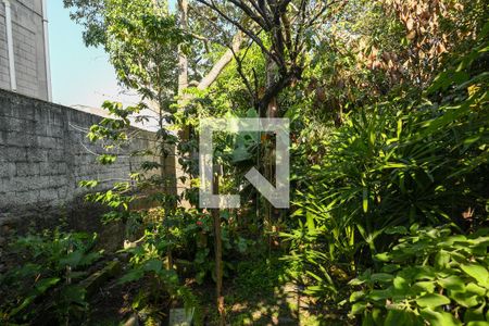 Casa à venda com 500m², 2 quartos e 3 vagasÁrea externa 