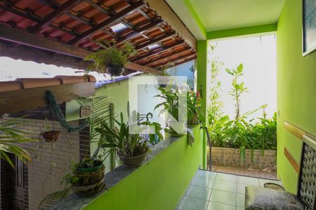 Casa à venda com 500m², 2 quartos e 3 vagasÁrea externa  