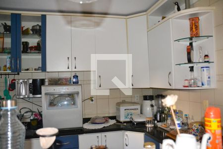 Casa à venda com 161m², 3 quartos e 4 vagasCozinha 