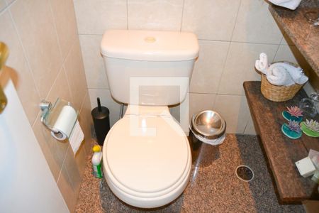 Casa à venda com 161m², 3 quartos e 4 vagasBanheiro