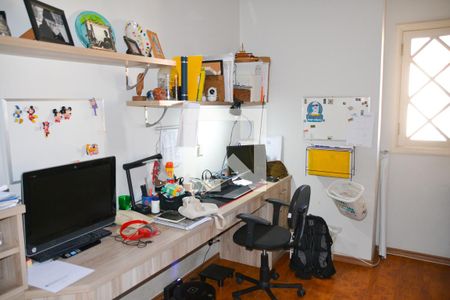 Casa à venda com 161m², 3 quartos e 4 vagasQuarto 