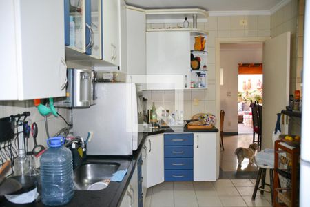 Casa à venda com 161m², 3 quartos e 4 vagasCozinha 