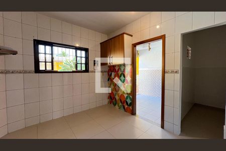 Casa à venda com 165m², 3 quartos e 2 vagasCozinha