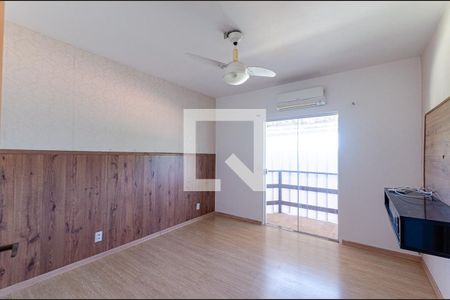Casa à venda com 165m², 3 quartos e 2 vagasSuite 
