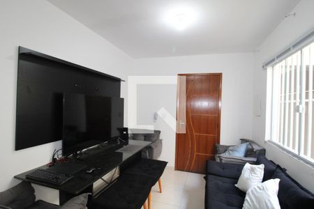Sala/Cozinha e Área de Serviço de apartamento para alugar com 2 quartos, 42m² em Vila Talarico, São Paulo