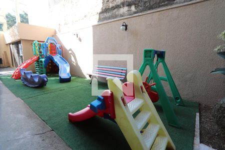 Apartamento para alugar com 60m², 3 quartos e 1 vagaÁrea comum - Playground