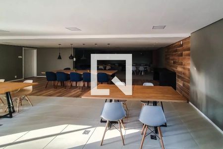 Apartamento para alugar com 34m², 2 quartos e 1 vaga Apartamento para alugar com 34m², 2 quartos e 1 vagaÁrea comum - Salão de festas