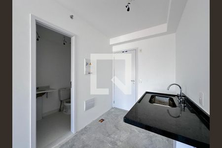 Cozinha de kitnet/studio à venda com 1 quarto, 27m² em Santo Amaro, São Paulo